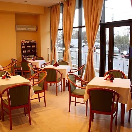 Sir Colentina Hotell